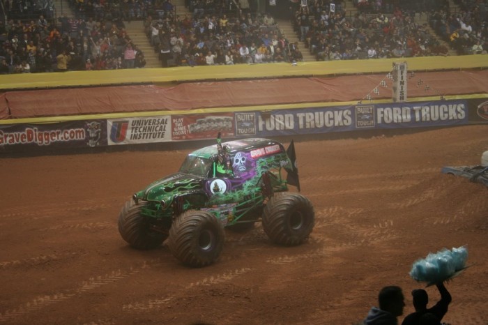 2008 MonsterTruckShow-106.jpg